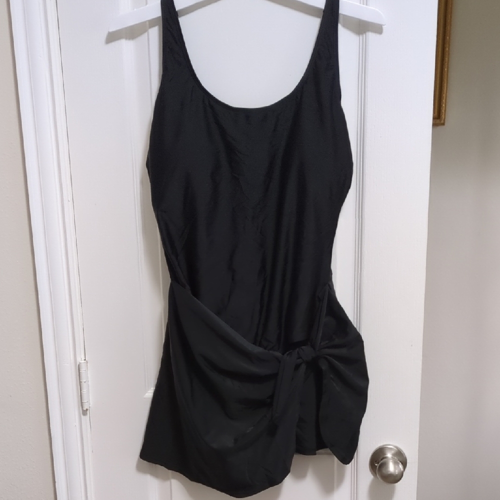 Black Tie Know Swim Dress Size L